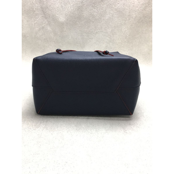 Louis Vuitton Leather LockMe Backpack Noir Black - Picture 5 of 6